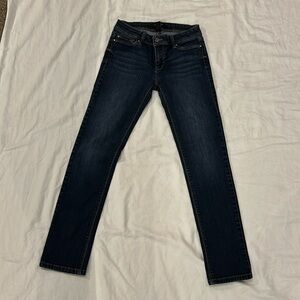 White House Black Market Slim Leg 0S